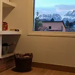 Frente A Picos De Europa