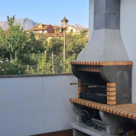 Frente A Picos De Europa Apartman Potes