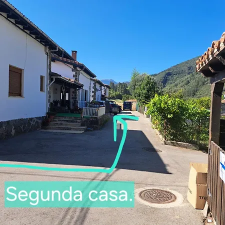 Frente A Picos De Europa Apartman