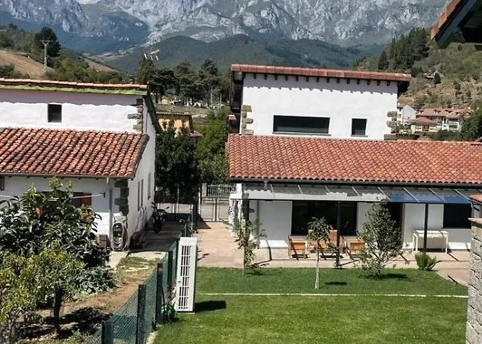 Frente A Picos De Europa Apartament *