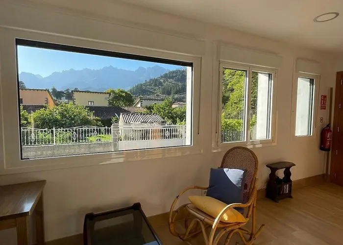 Frente A Picos De Europa *