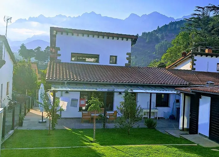 Frente A Picos De Europa