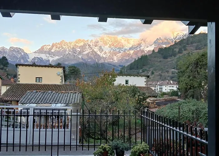 Frente A Picos De Europa Apartament
